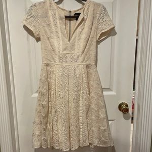 BCBGMaxazria A-Line Cream Lace Dress | Size 2